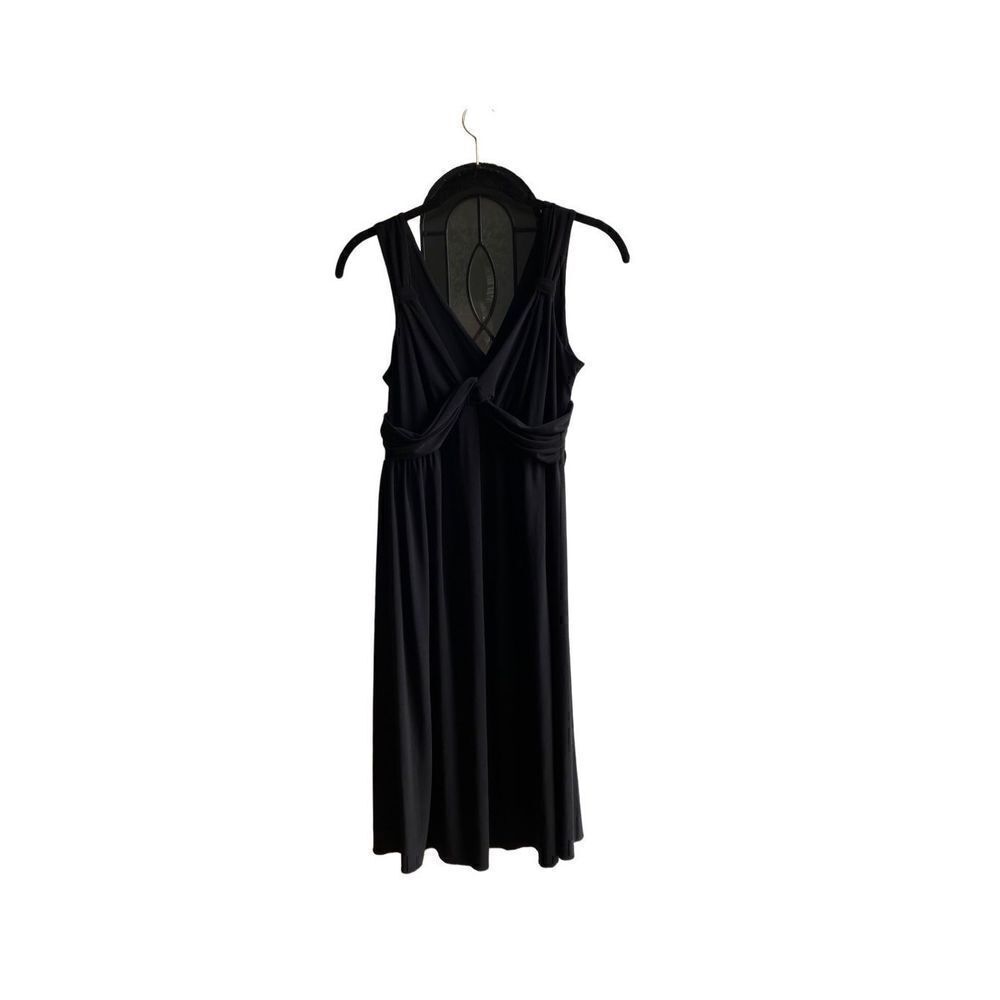 Daisy. Fuentes women’s black V-neck drape front dress size medium ￼